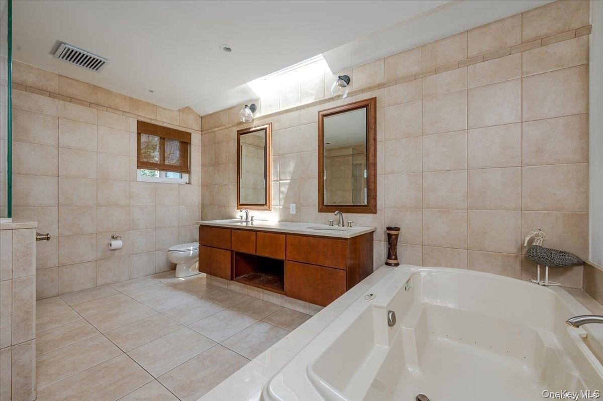 94 Heron Street, Long Beach, NY 11561