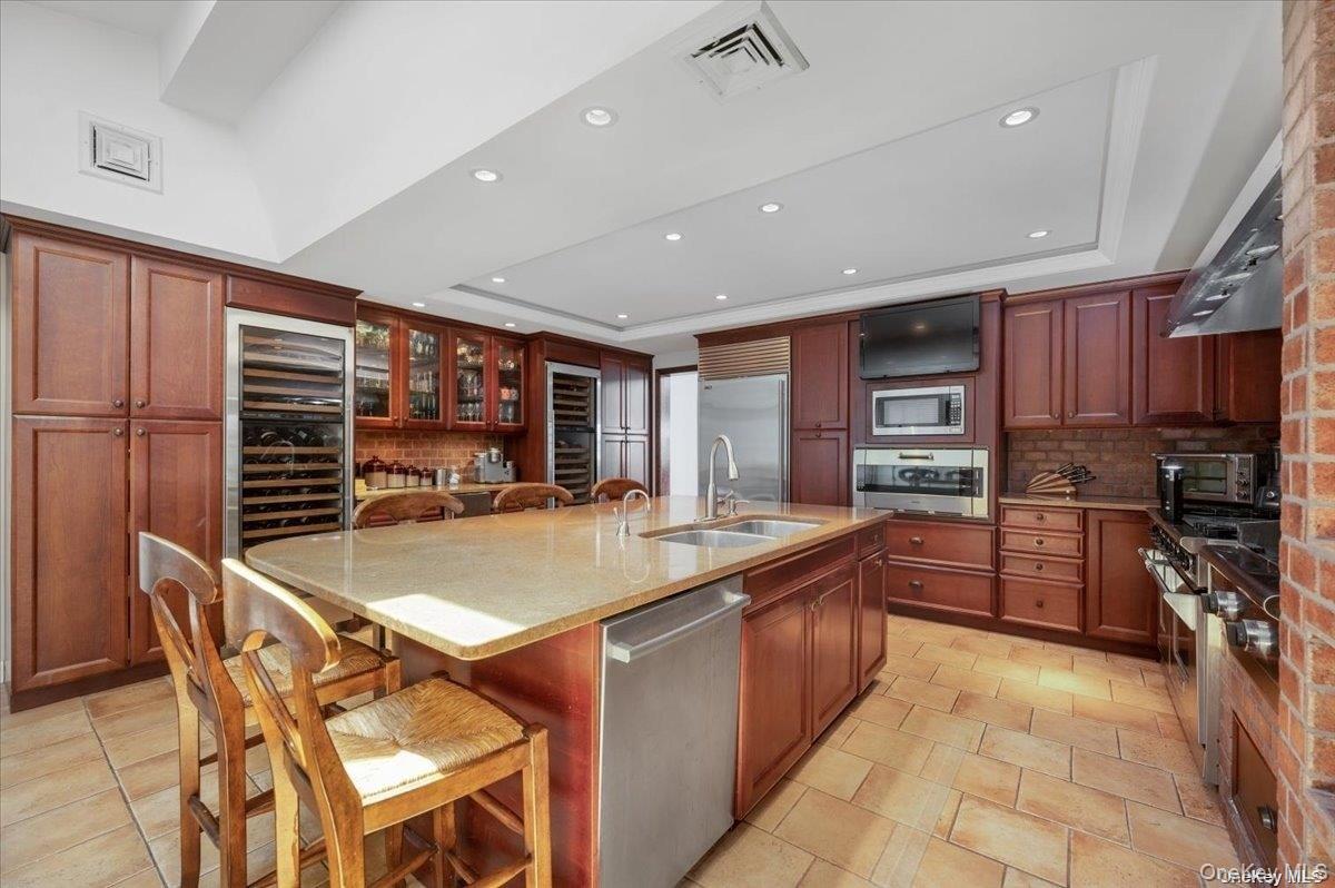 94 Heron Street, Long Beach, NY 11561