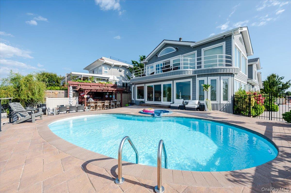 94 Heron Street, Long Beach, NY 11561
