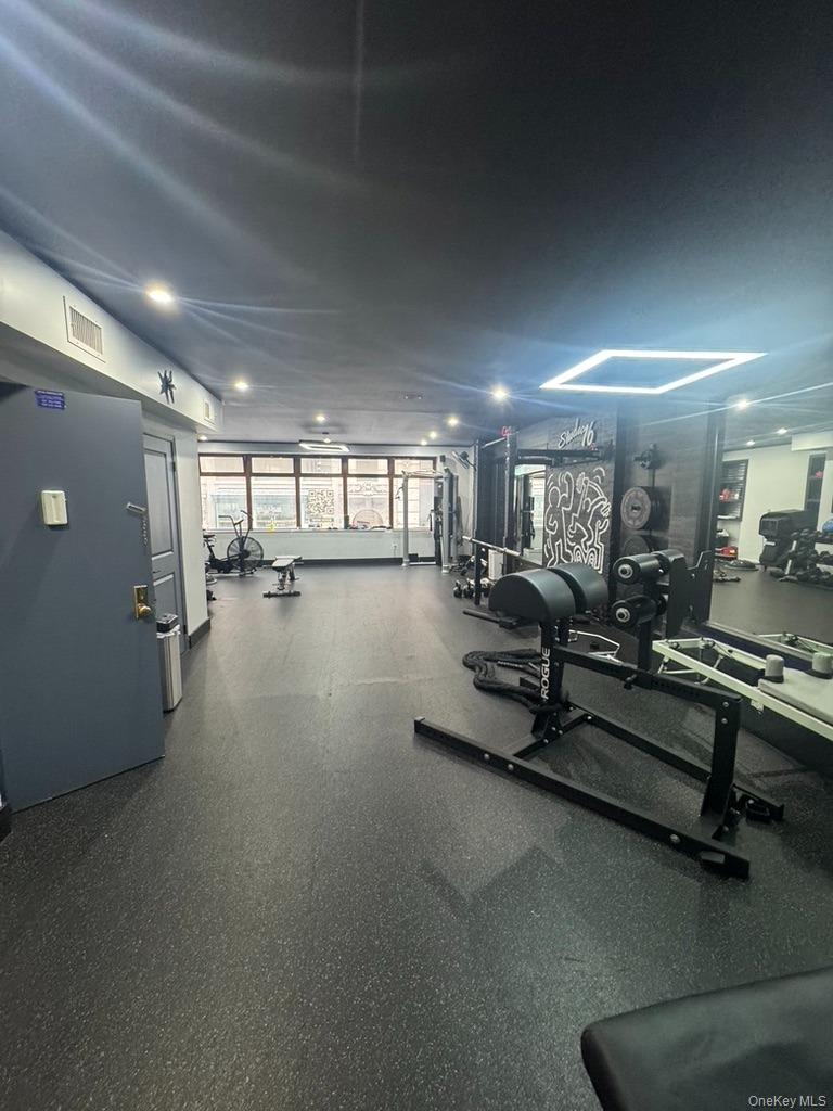 7 W 20th Street, New York (Manhattan), NY 10011