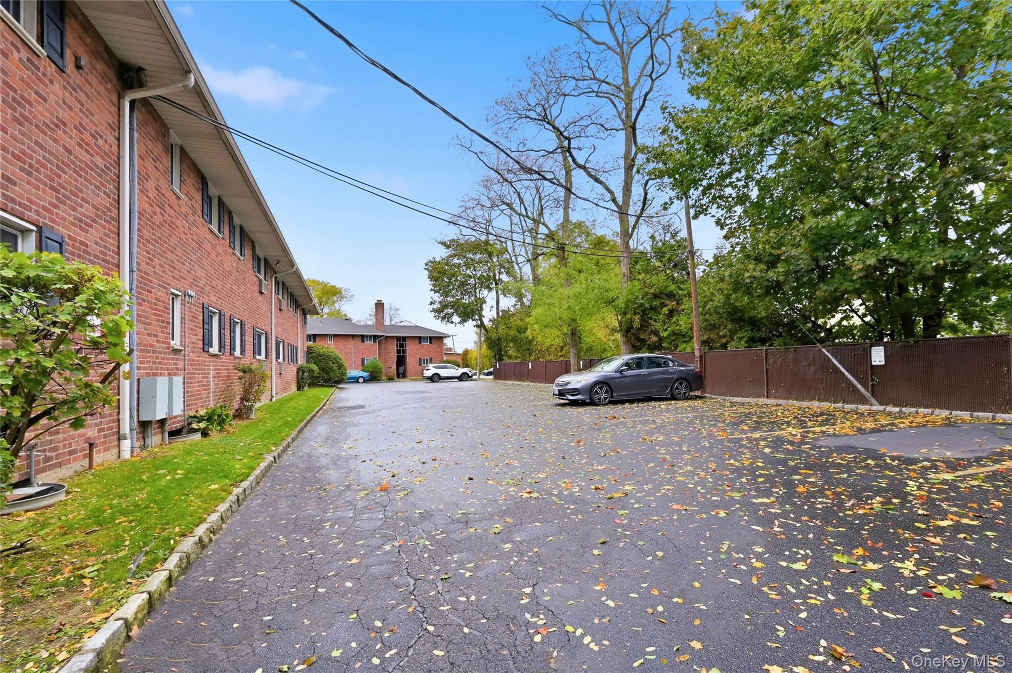 131 Edmunton Drive # G14, North Babylon, NY 11703