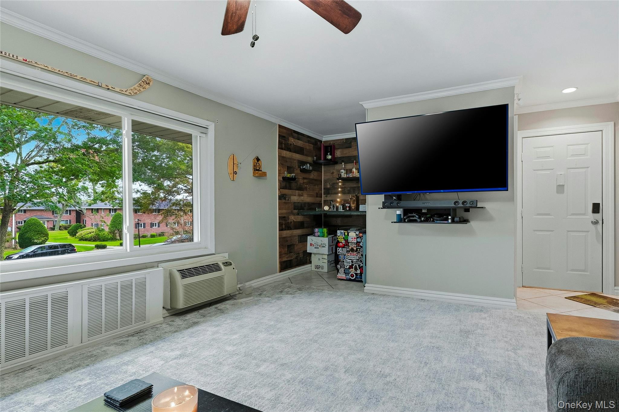 131 Edmunton Drive # G14, North Babylon, NY 11703