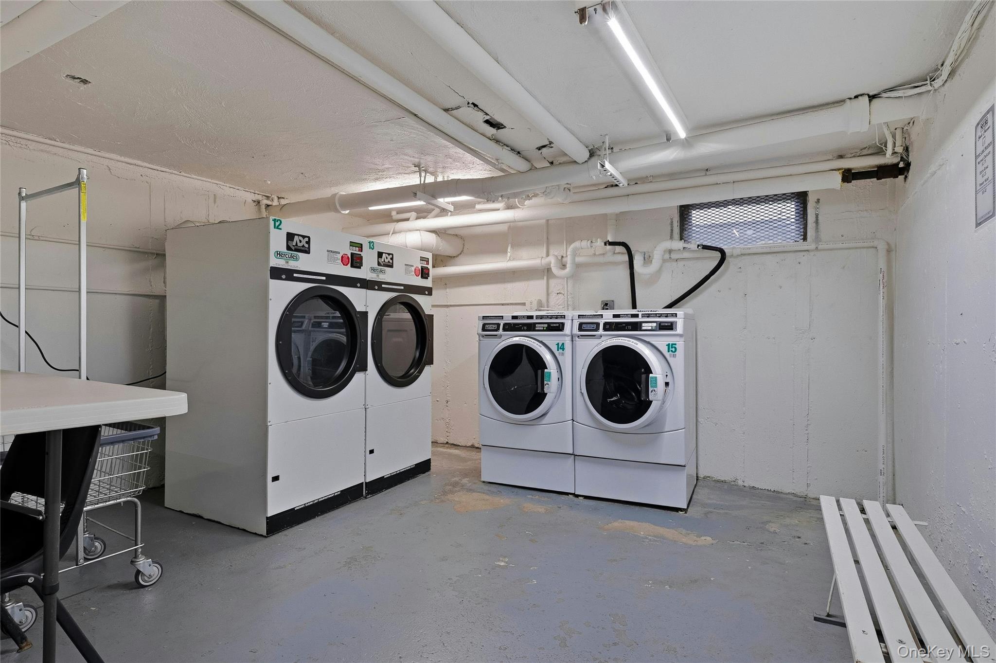 131 Edmunton Drive # G14, North Babylon, NY 11703