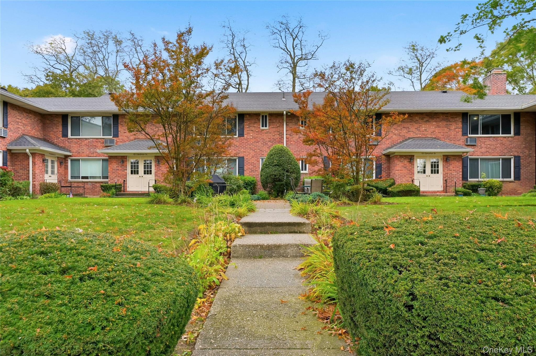 131 Edmunton Drive # G14, North Babylon, NY 11703