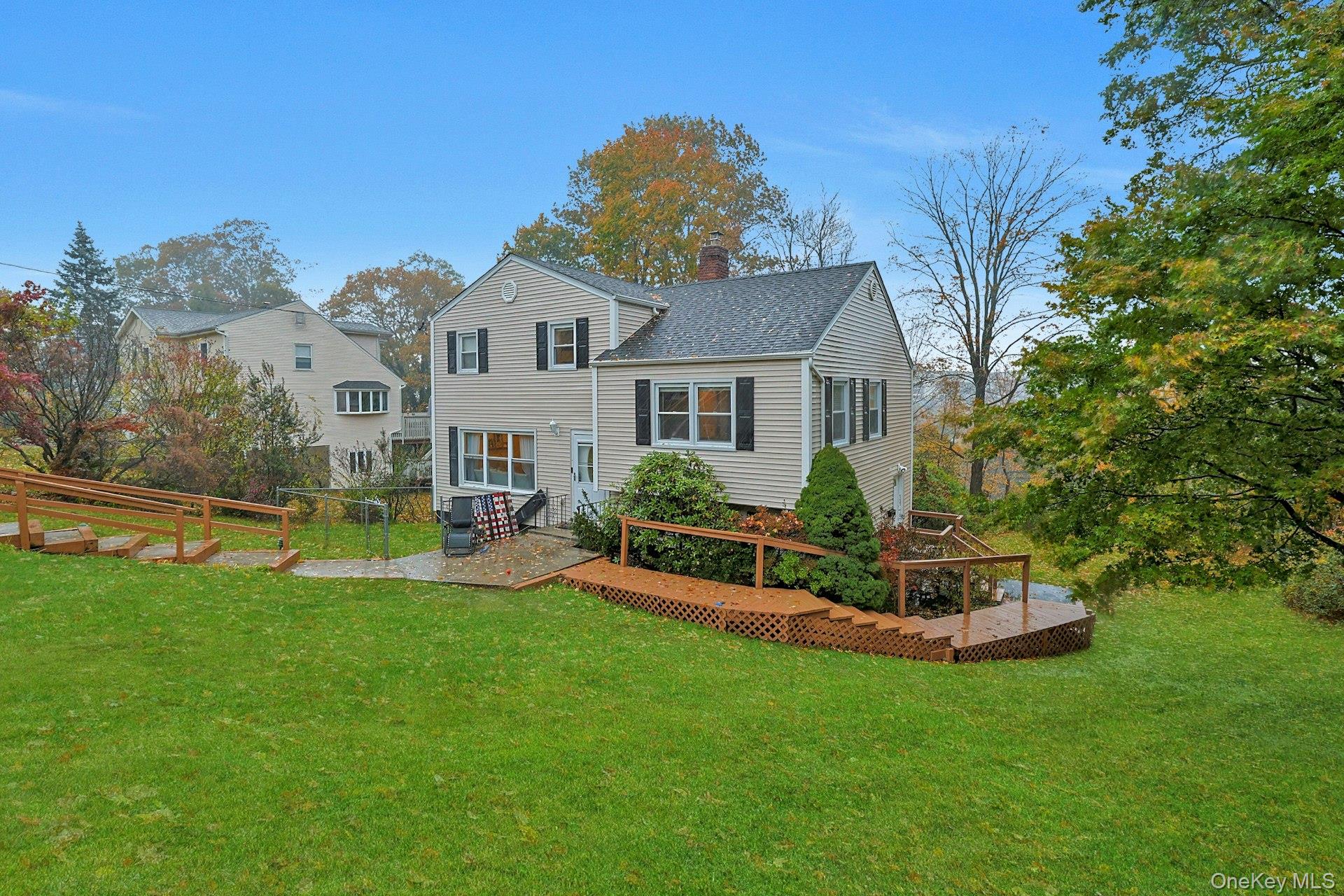 21 Bruce Lane, Valhalla, NY 10595