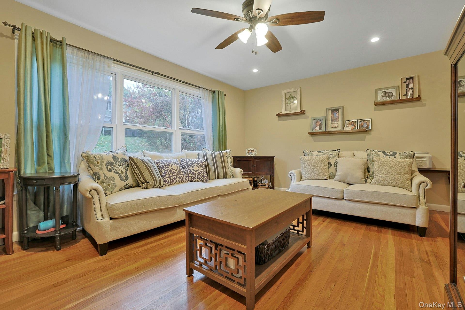 21 Bruce Lane, Valhalla, NY 10595