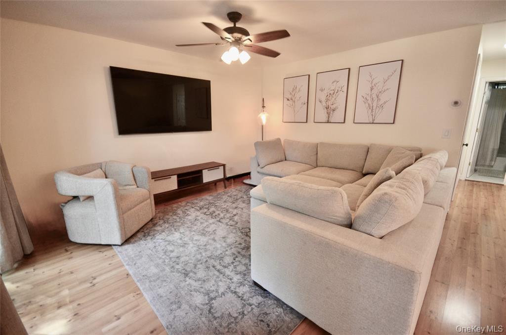 99 Richmond Boulevard # 3A, Ronkonkoma, NY 11779