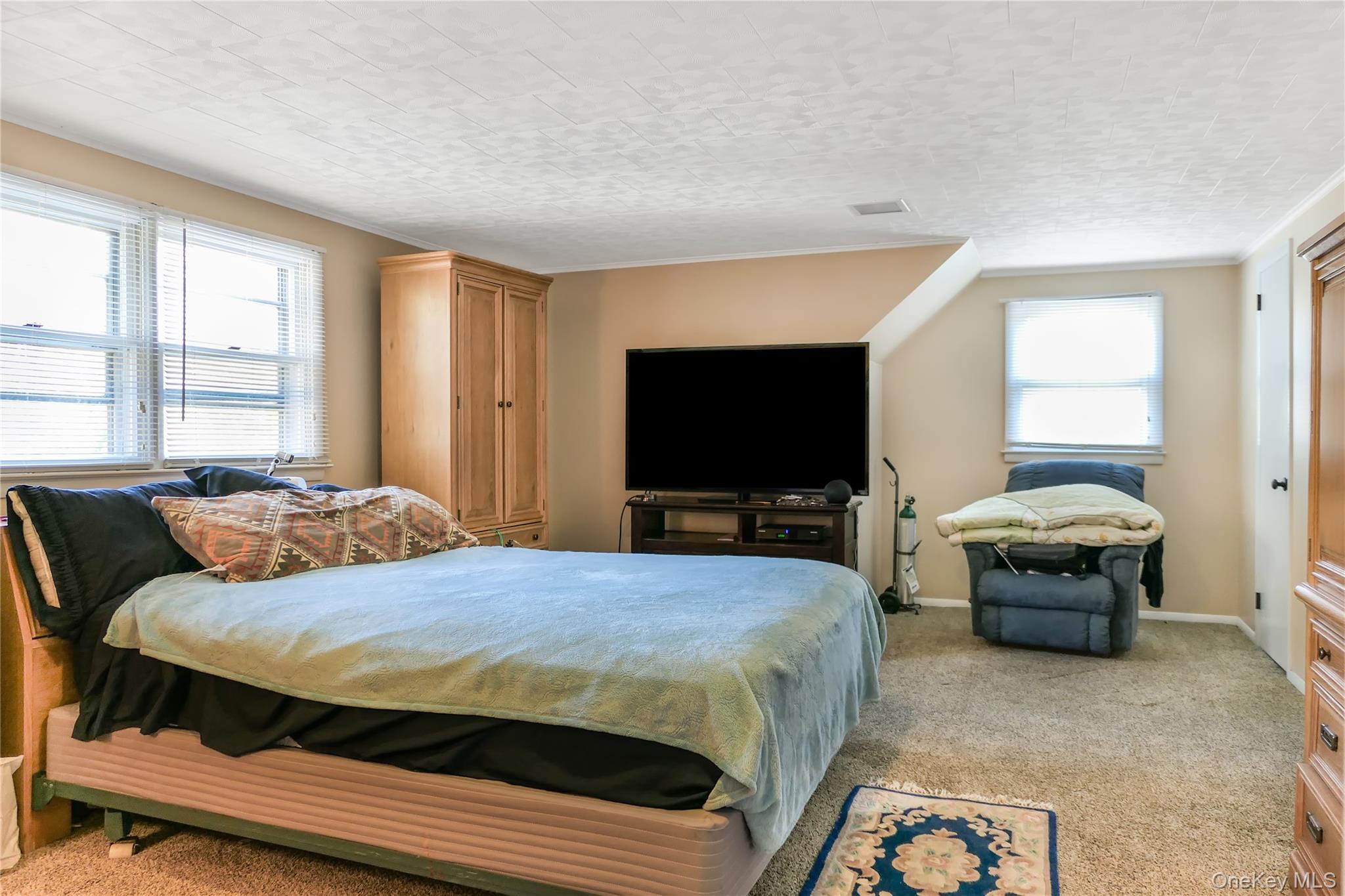 2809 Montauk Highway, Brookhaven, NY 11719