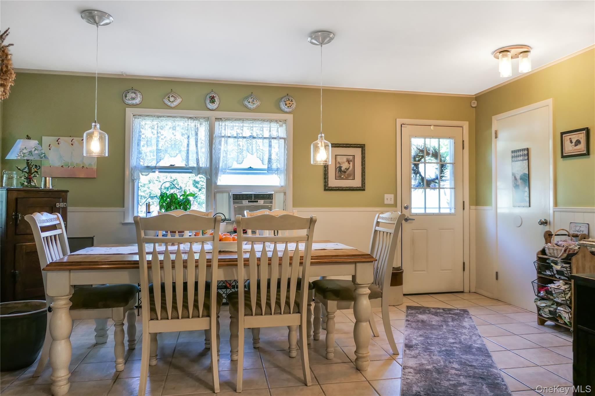 2809 Montauk Highway, Brookhaven, NY 11719