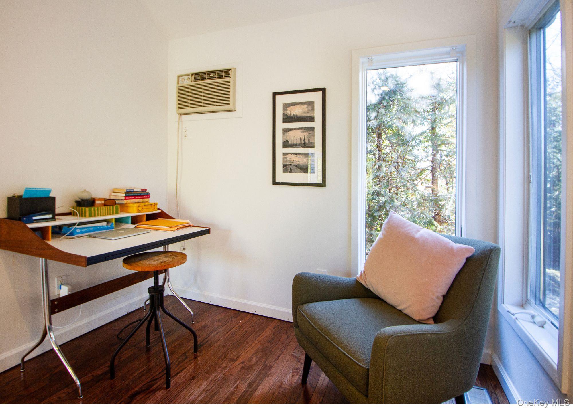 5 Southwood Lane, Quogue, NY 11959