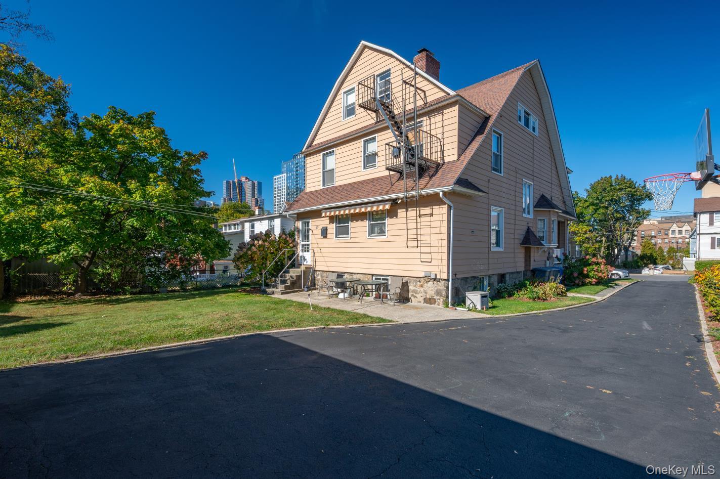 52 Lafayette Street, New Rochelle, NY 10805