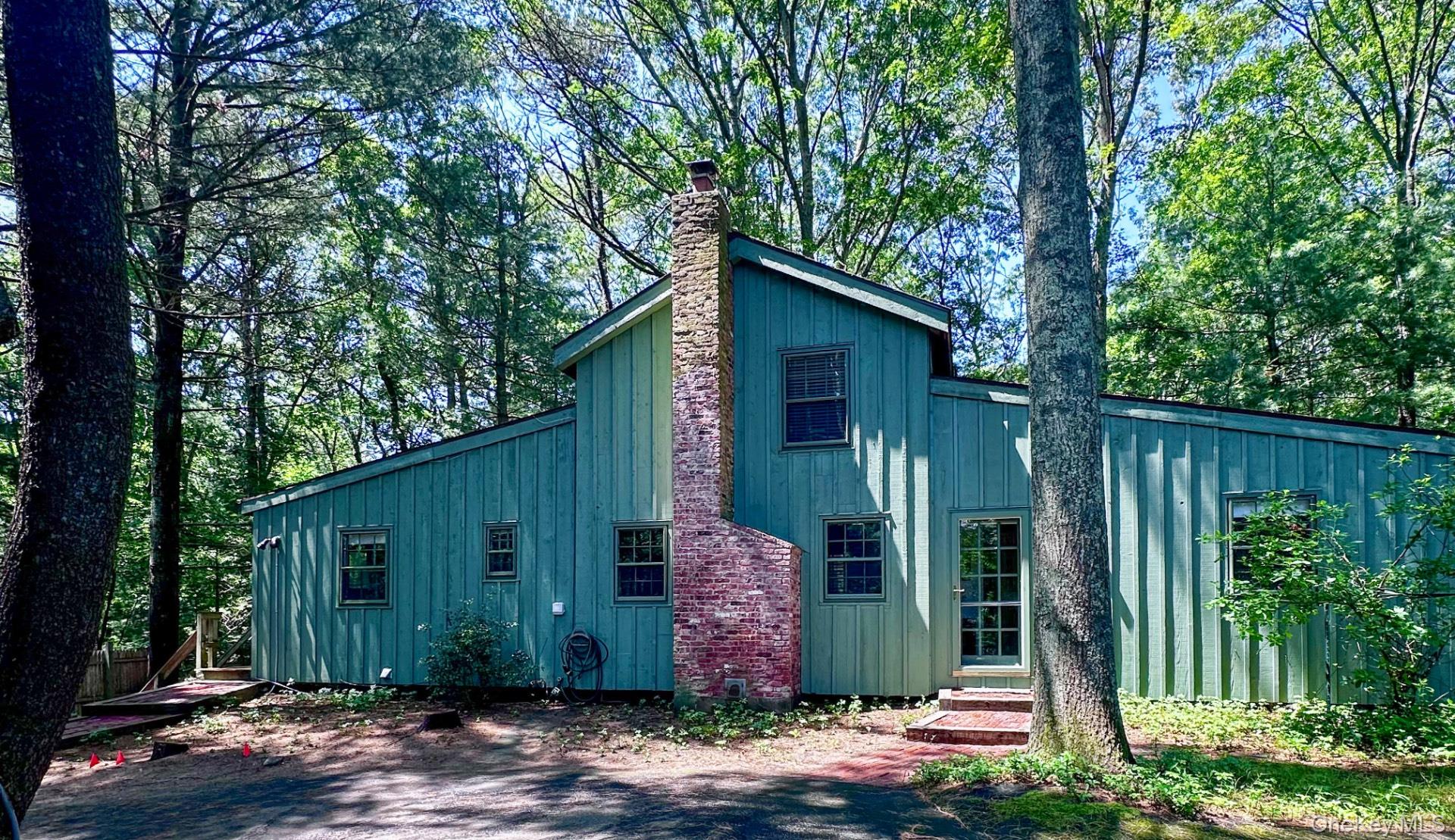 142 Suffolk Street, Sag Harbor, NY 11963