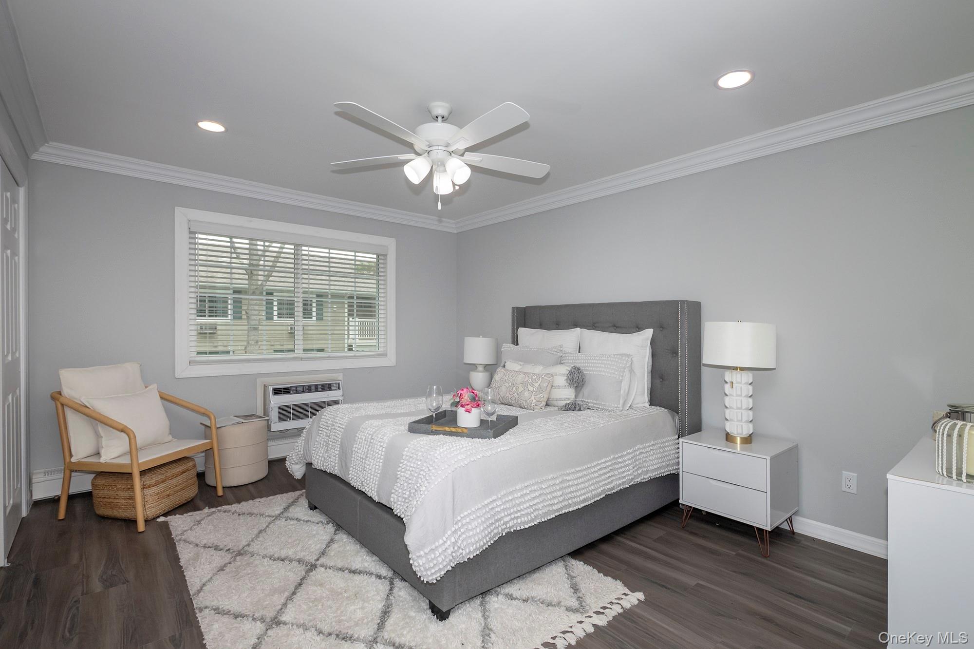 42 Cassa Loop # 42, Holtsville, NY 11742