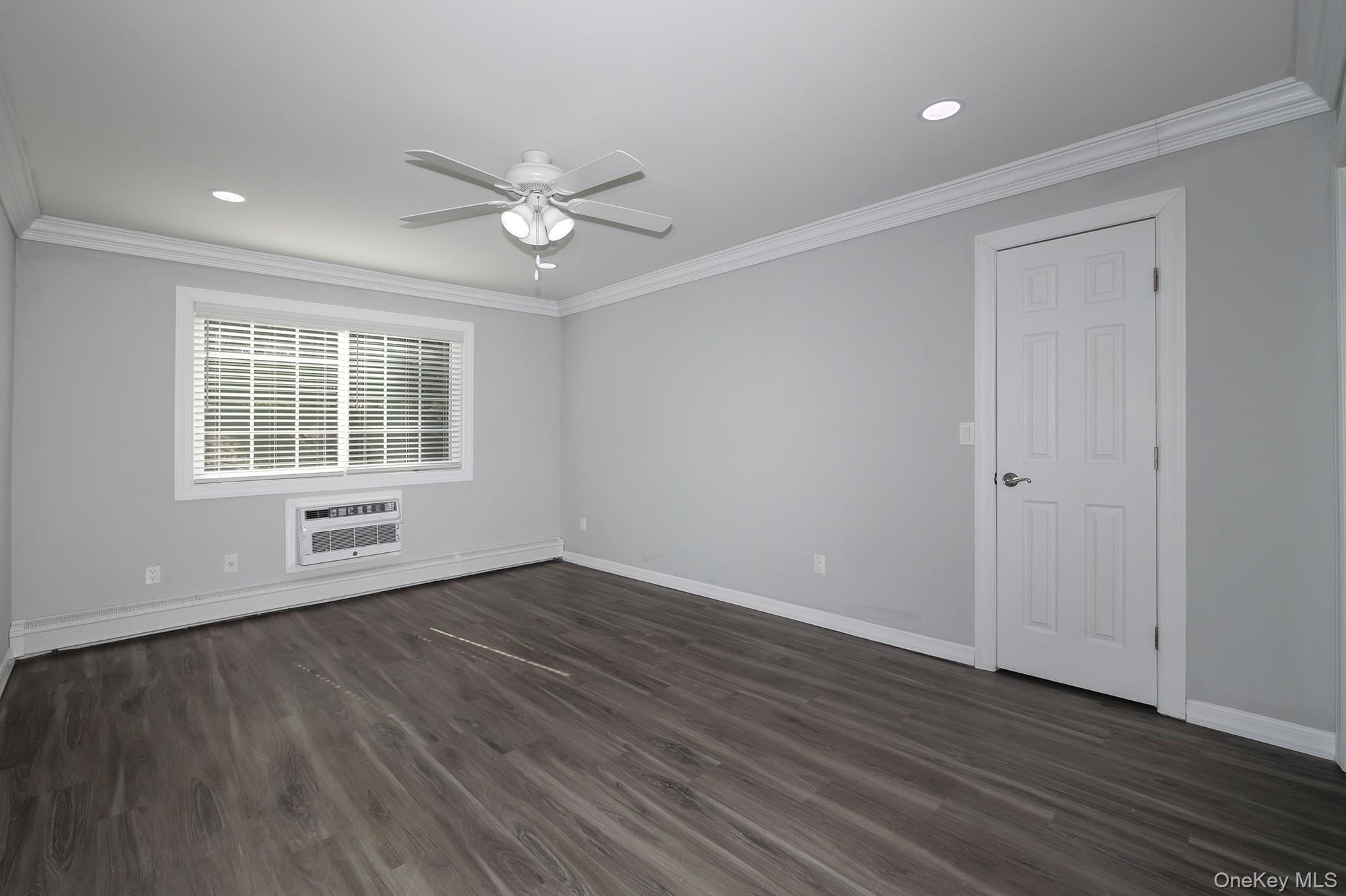 233 Cassa Loop # 233, Holtsville, NY 11742