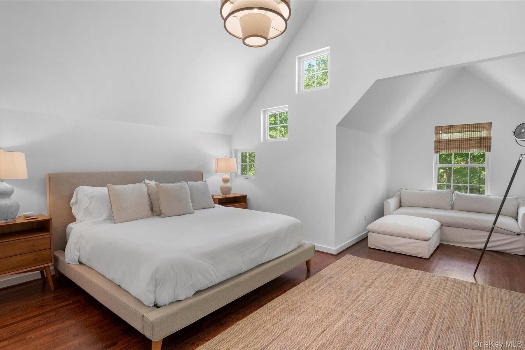 21 Birchwood Lane, Bridgehampton, NY 11932