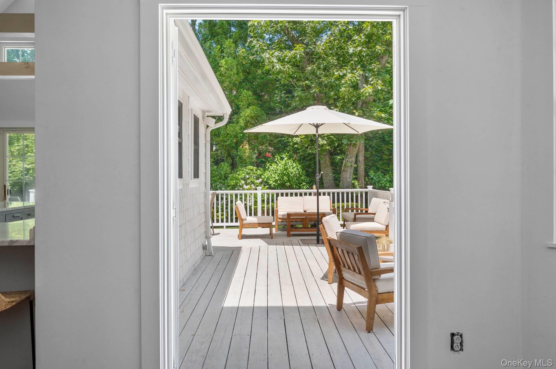 21 Birchwood Lane, Bridgehampton, NY 11932