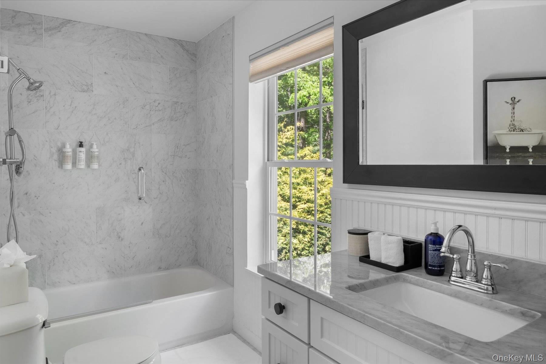 21 Birchwood Lane, Bridgehampton, NY 11932