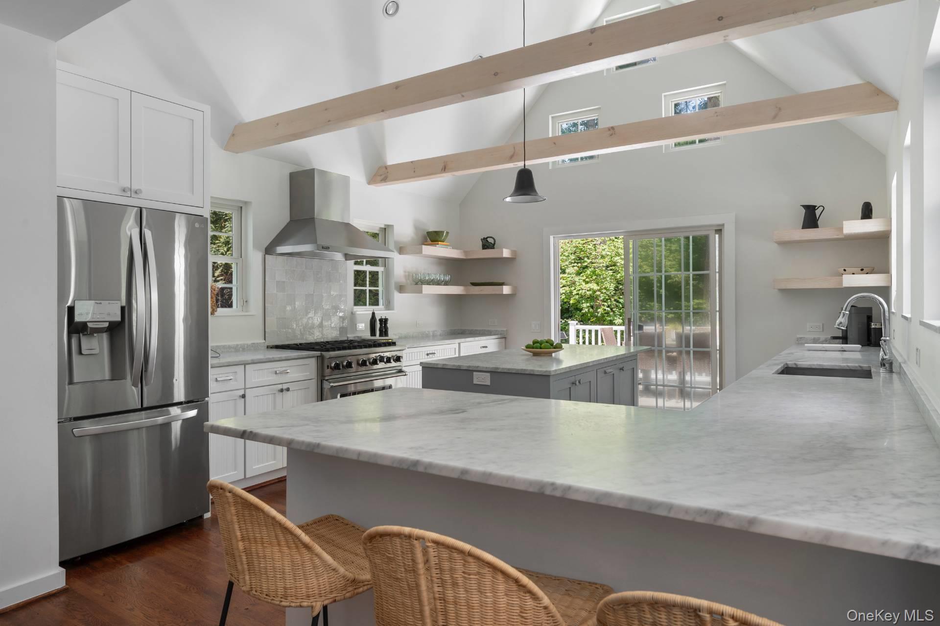 21 Birchwood Lane, Bridgehampton, NY 11932