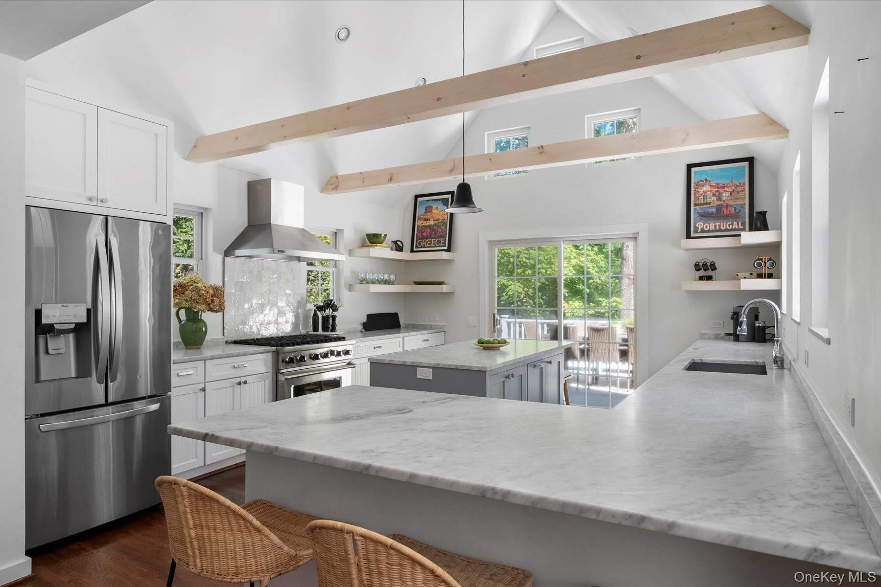 21 Birchwood Lane, Bridgehampton, NY 11932