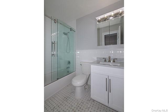 384 Cassa Loop # 384, Holtsville, NY 11742