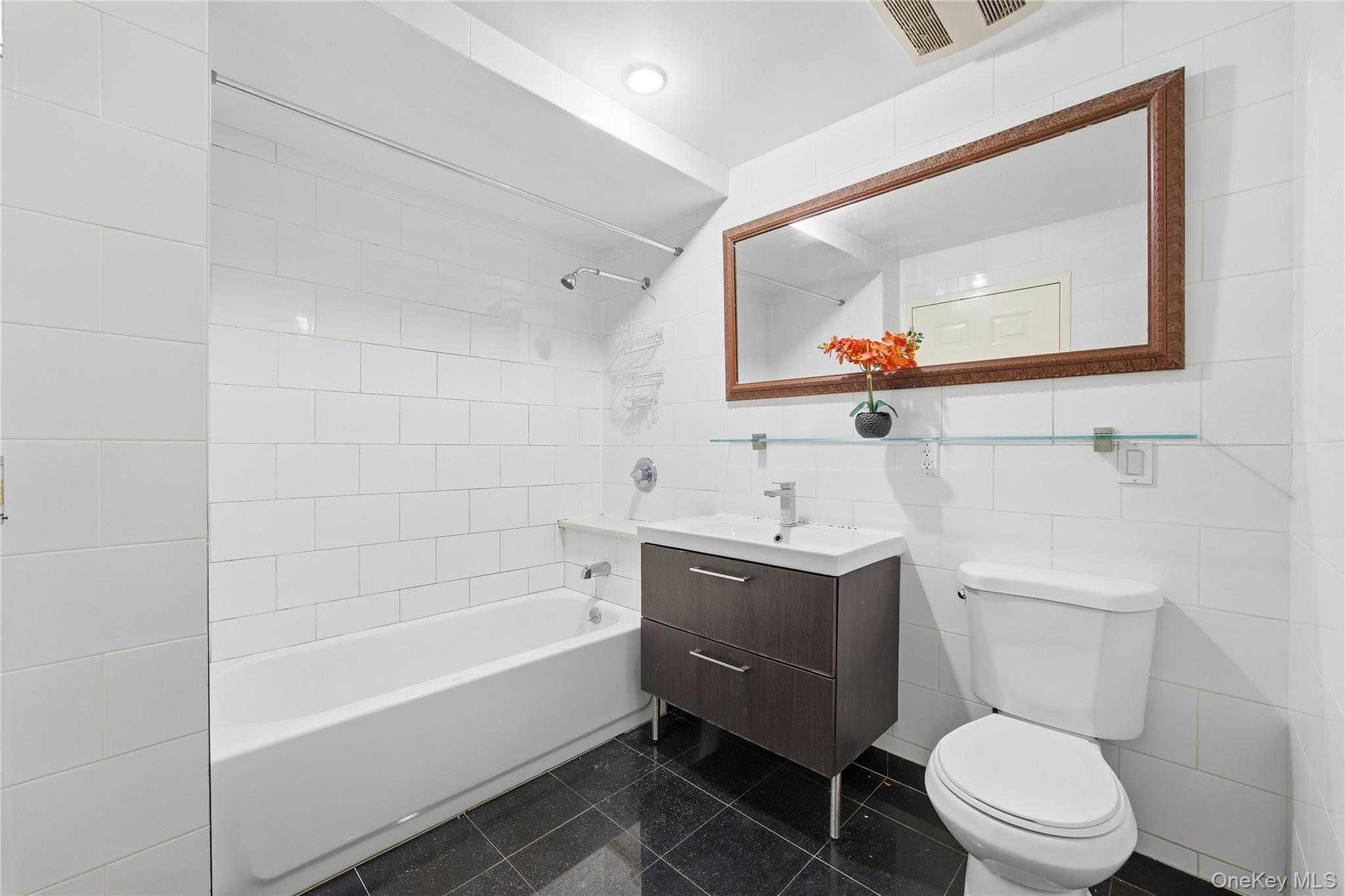 106-07 Northern Boulevard # 5B, Corona, NY 11368