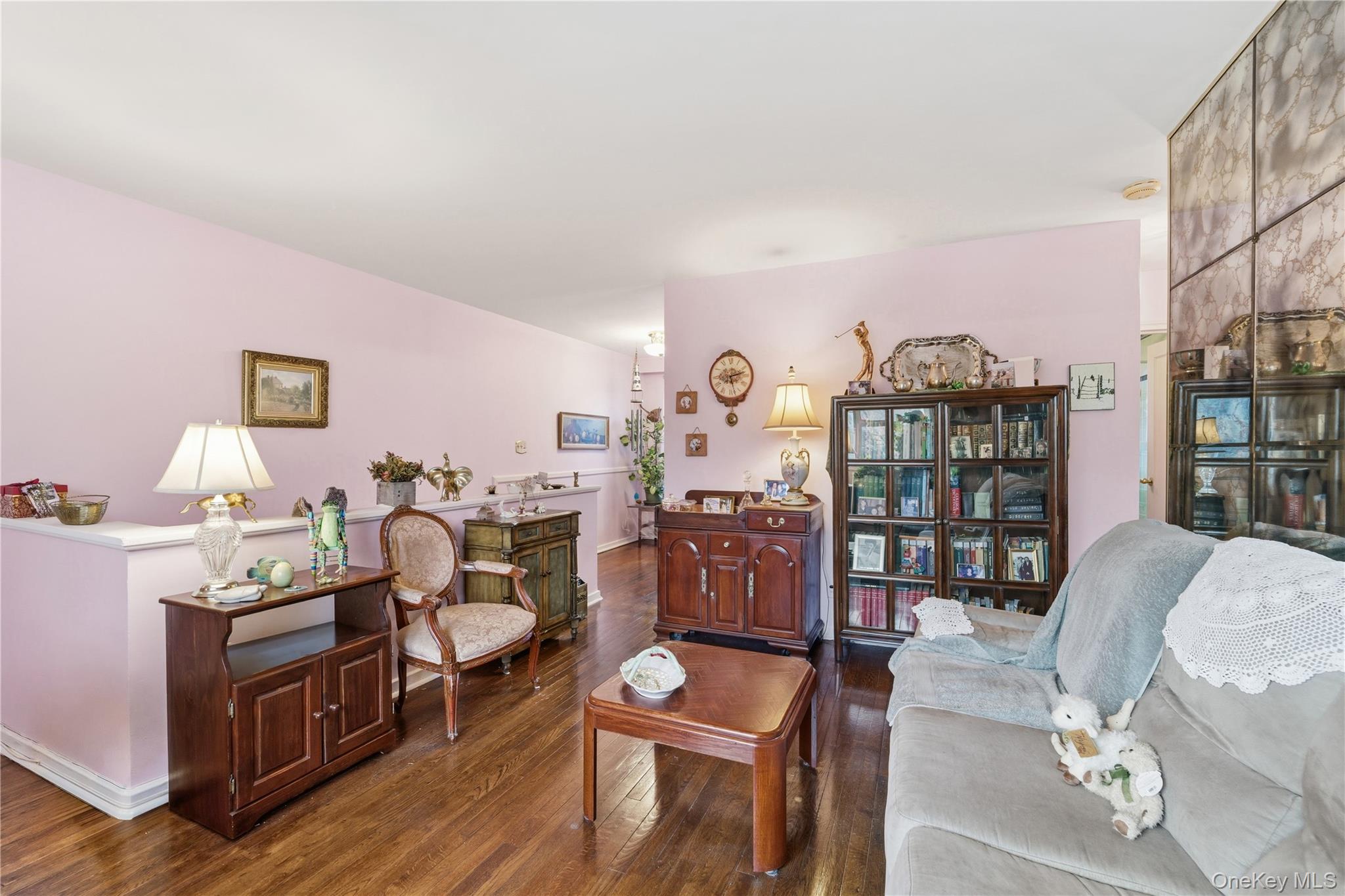 220-47 73rd Avenue # Upper, Bayside, NY 11364