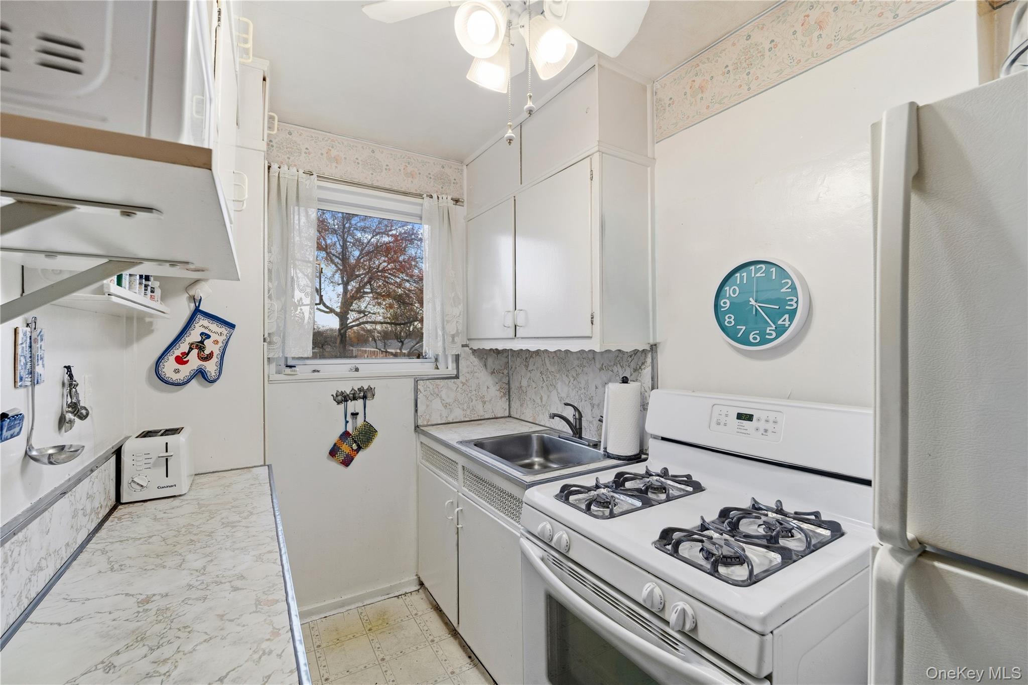 220-47 73rd Avenue # Upper, Bayside, NY 11364