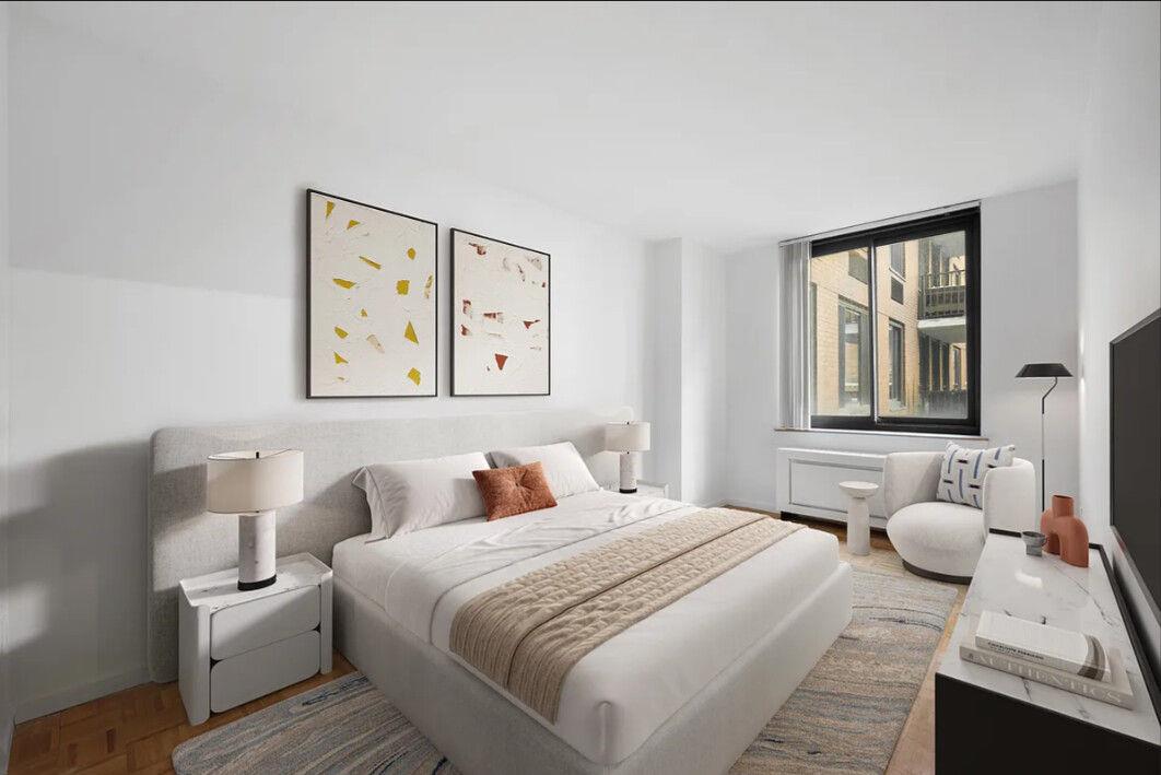 300 ALBANY Street # 4A, New York (Manhattan), NY 10280