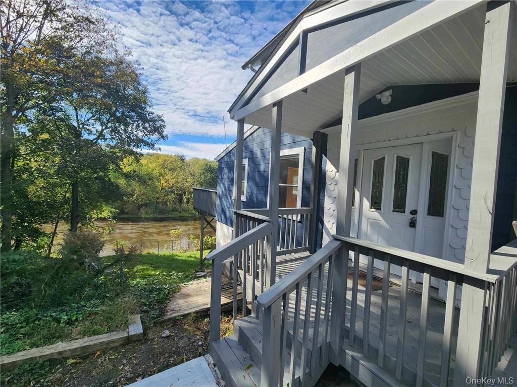 59 Oak Street, Walden, NY 12586