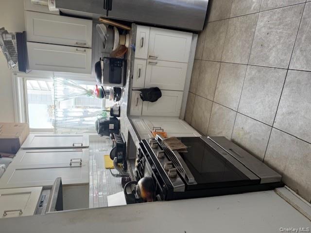 679 E 241st Street, Bronx, NY 10470