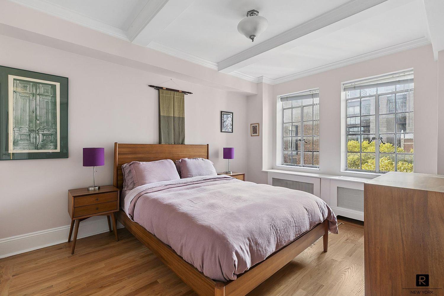 45 Tudor City Place # 907, New York (Manhattan), NY 10017