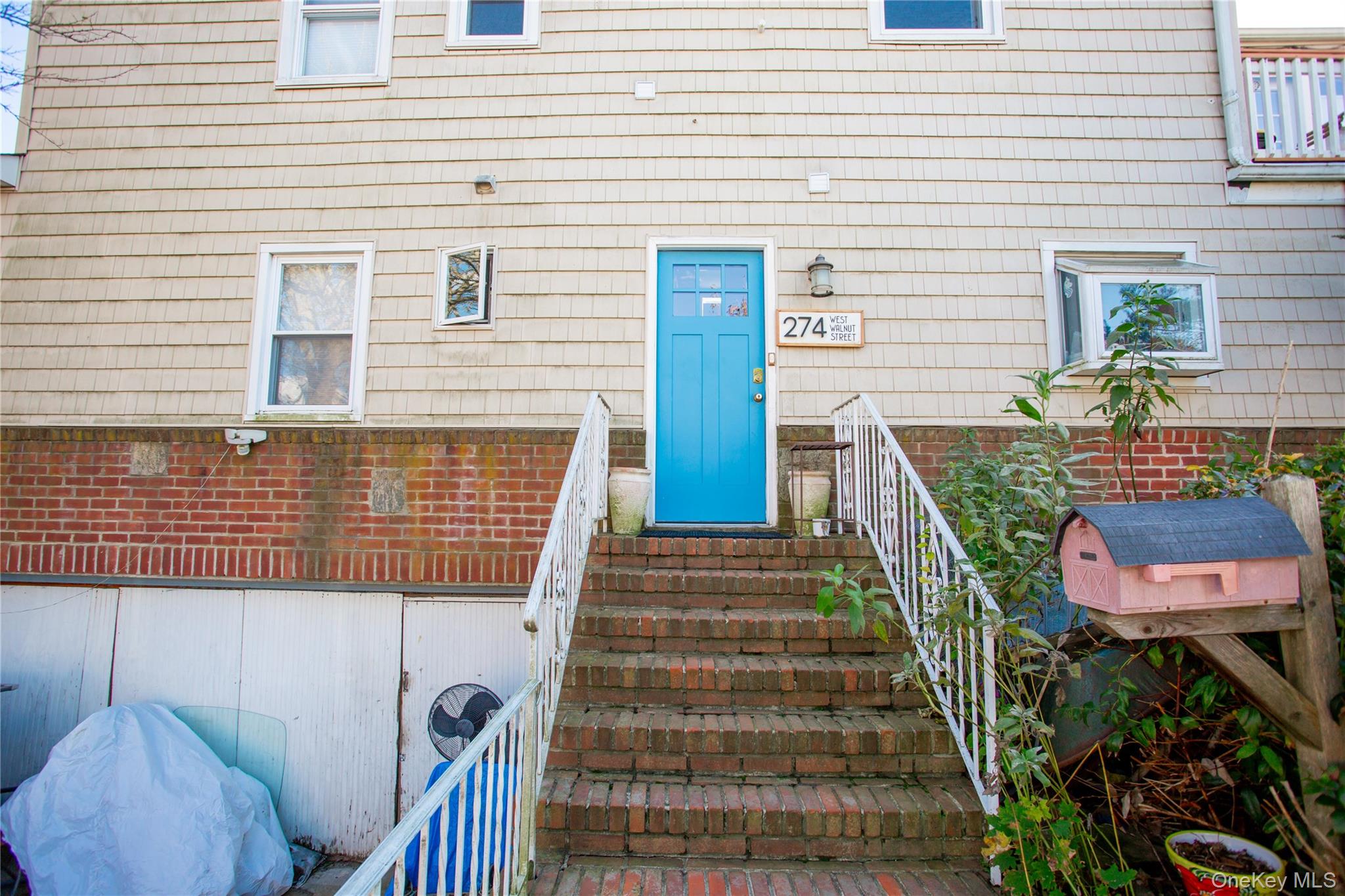274 W Walnut Street, Long Beach, NY 11561