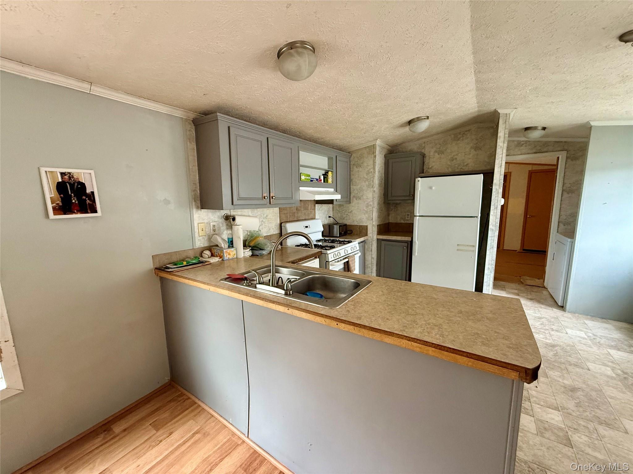 568 Gulliver Terrace, Walden, NY 12586