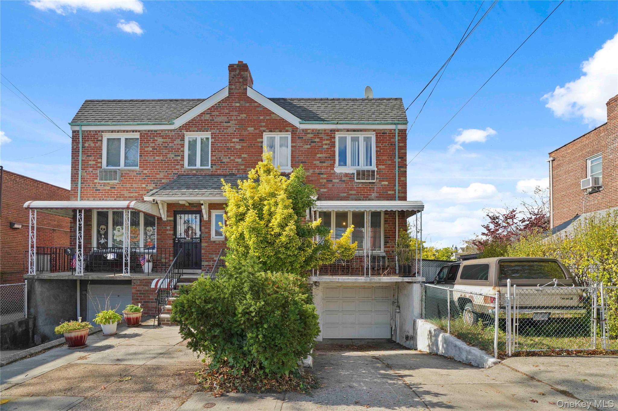 5444 69th Street, Maspeth, NY 11378