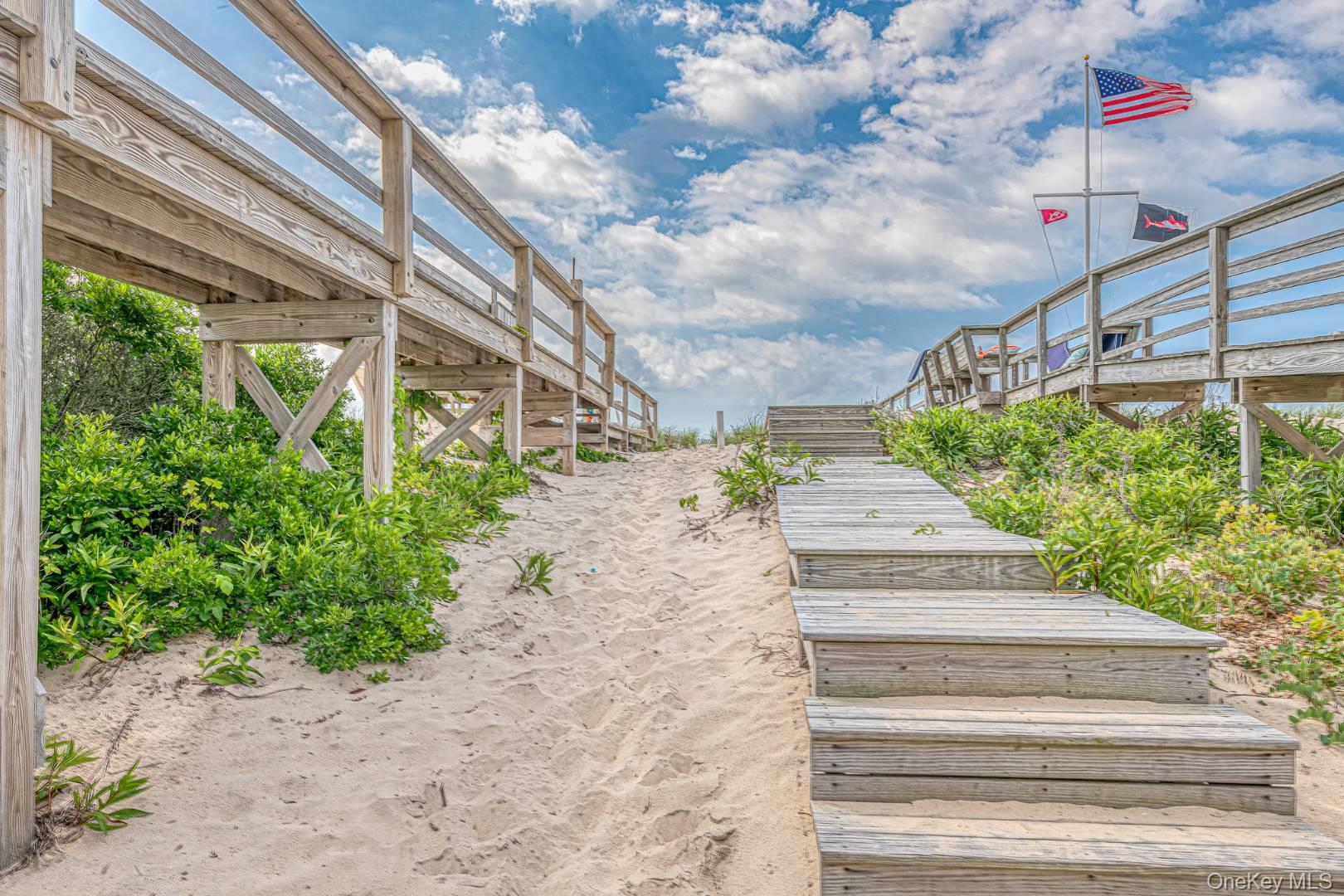 826 Dune Road, Westhampton Dunes, NY 11978