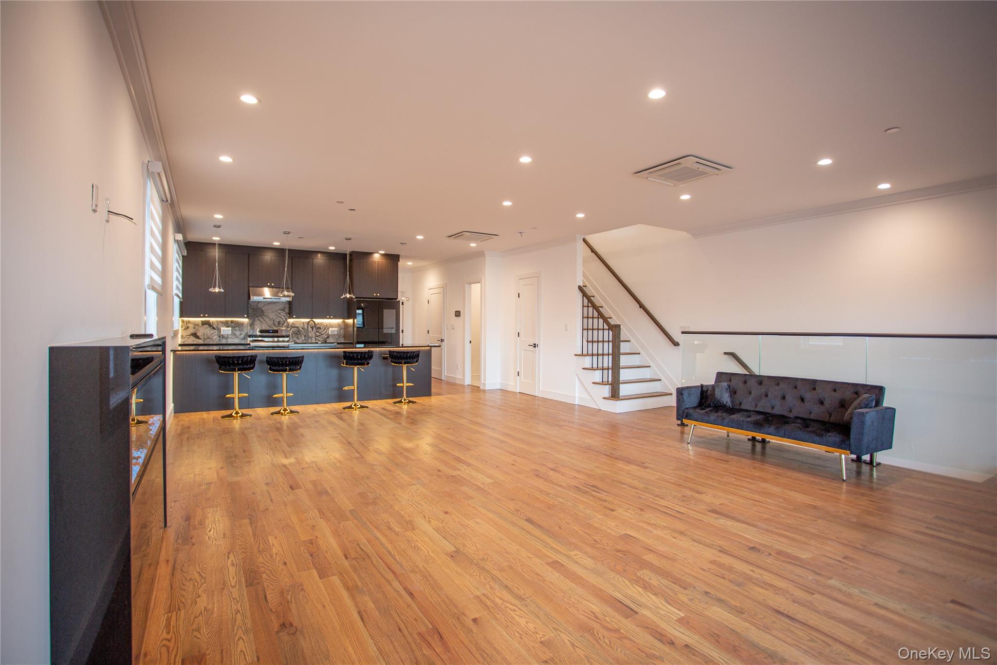 622 W Penn Street # A1, Long Beach, NY 11561