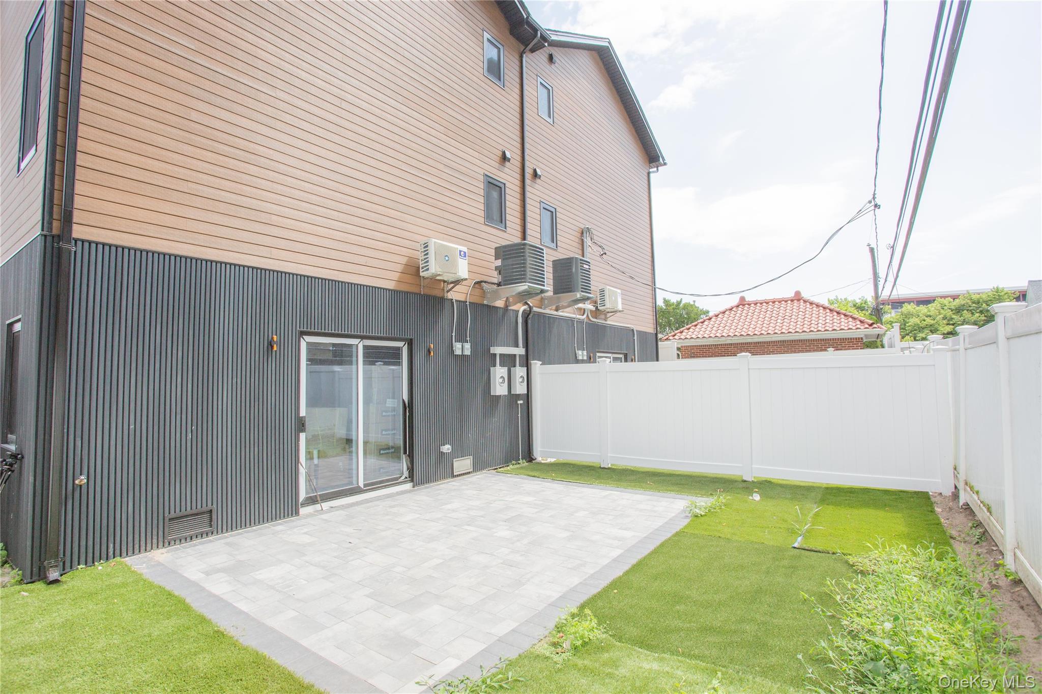 622 W Penn Street # A1, Long Beach, NY 11561