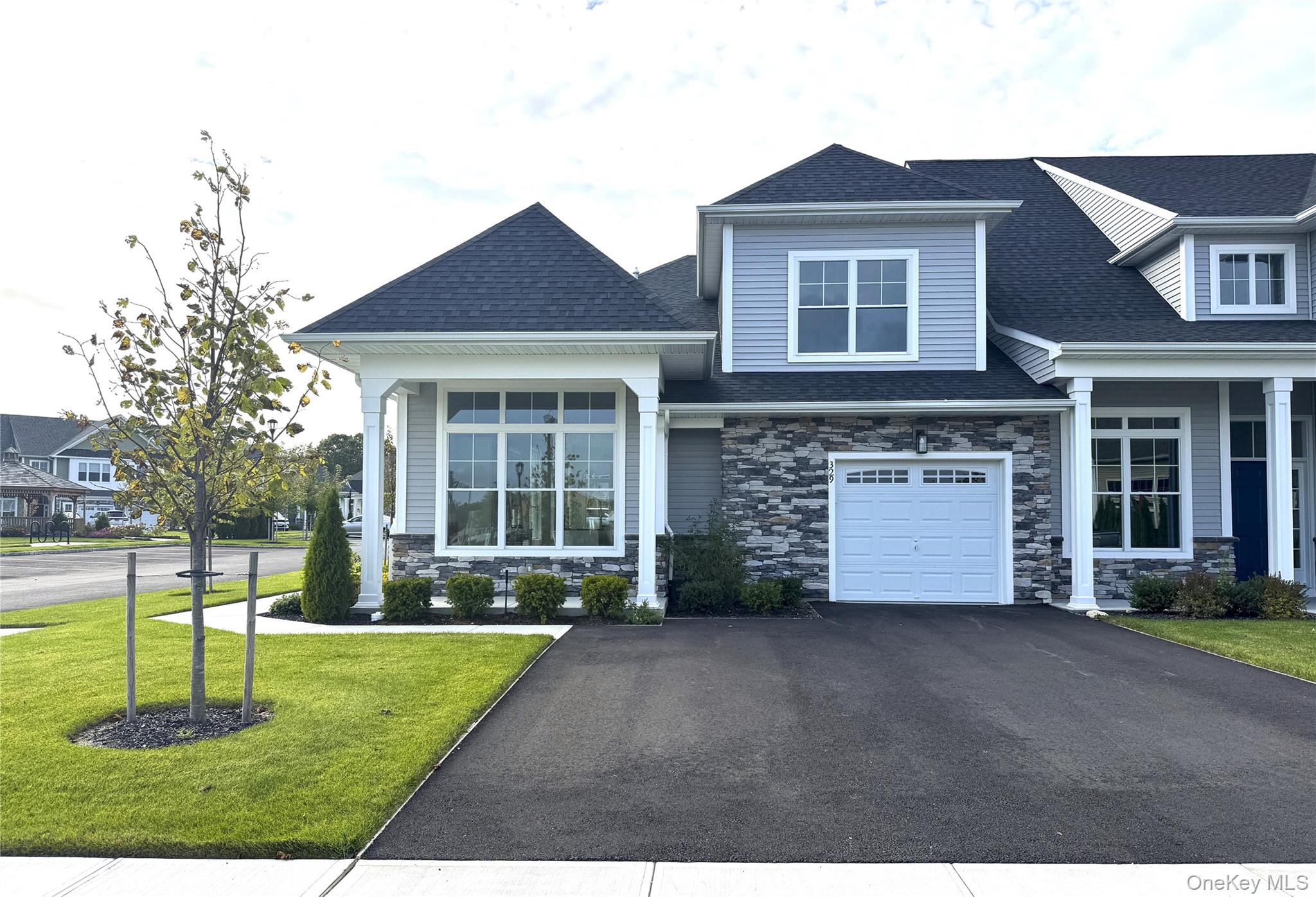 329 Silver Timber Drive # 329, Yaphank, NY 11980