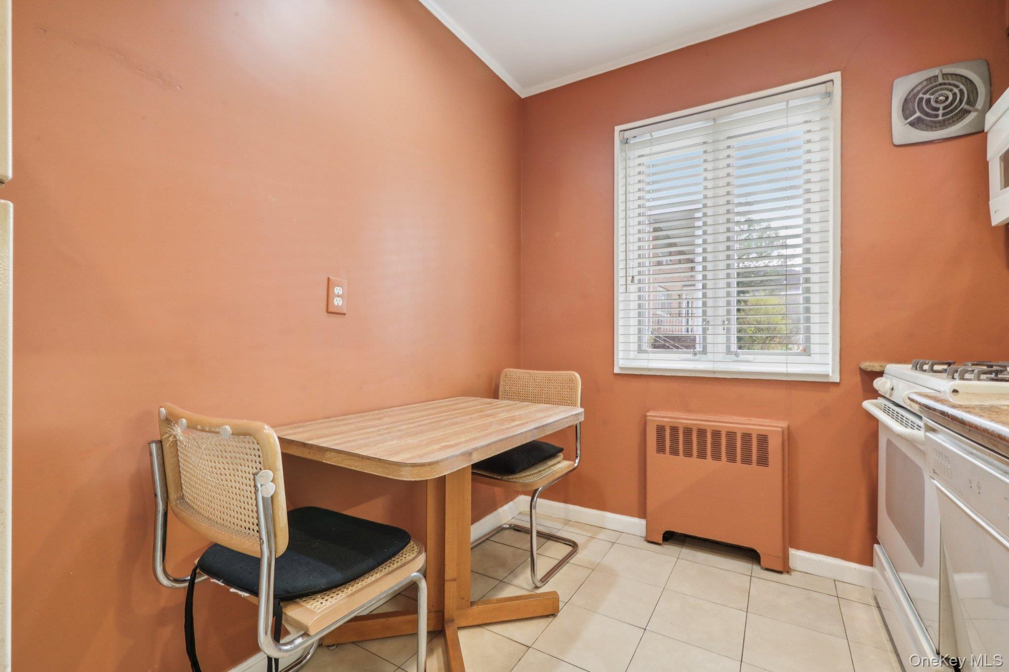 40 Lawrence Drive # A, White Plains, NY 10603