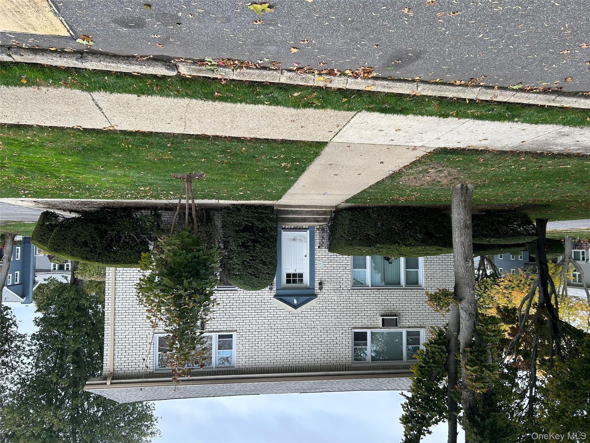 21 Arch Lane # 1A, Islip, NY 11751