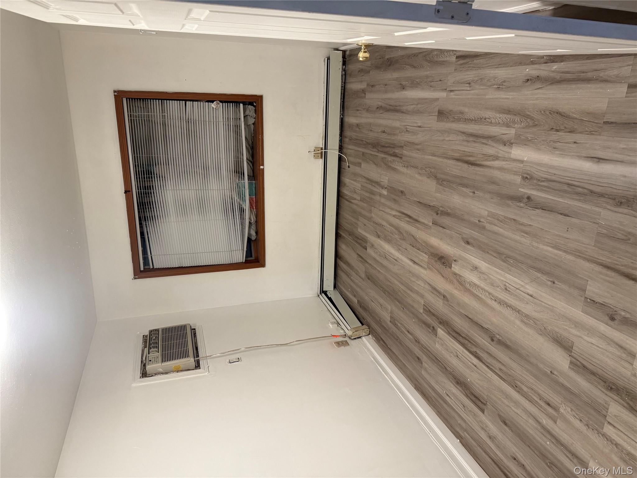 178 Commack Road, Deer Park, NY 11729