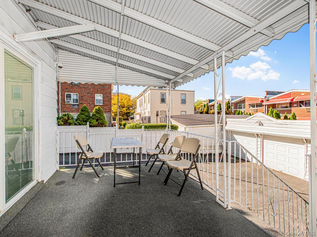 4613 Carpenter Avenue, Bronx, NY 10470