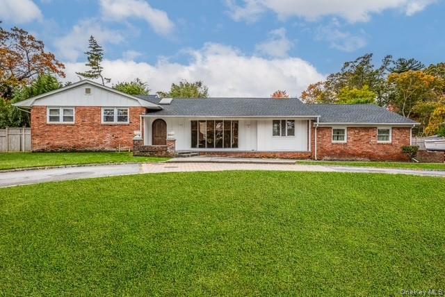 6 Beverly Rd., Oakdale, NY 11769