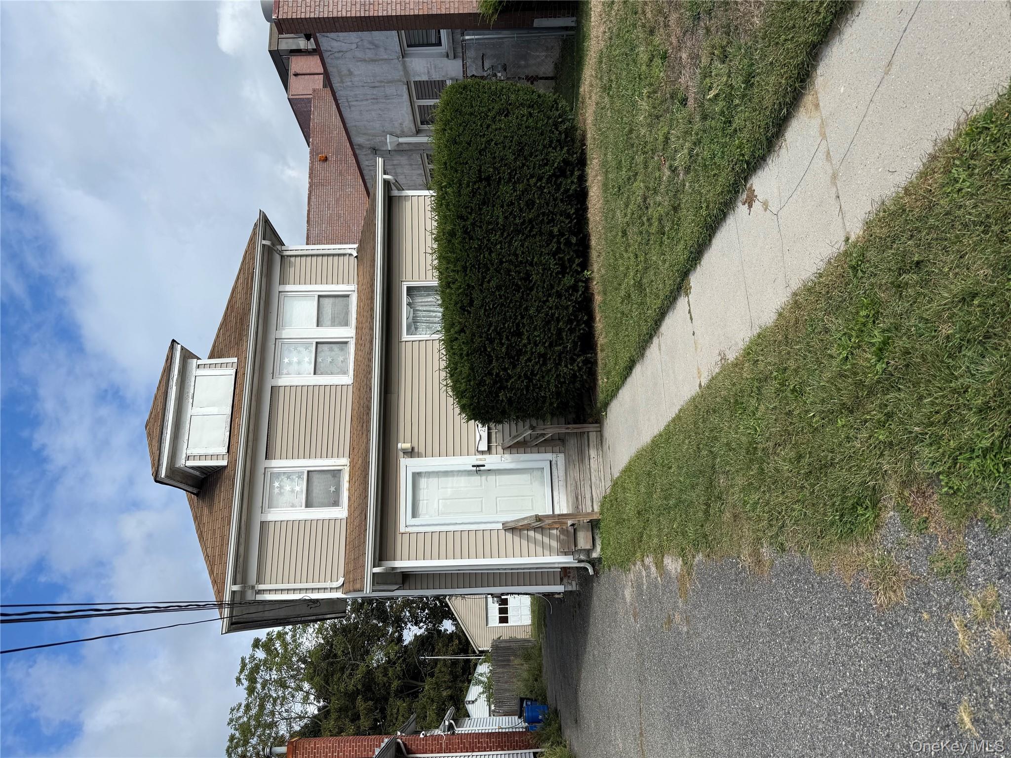 21 Jayne Avenue, Patchogue, NY 11772