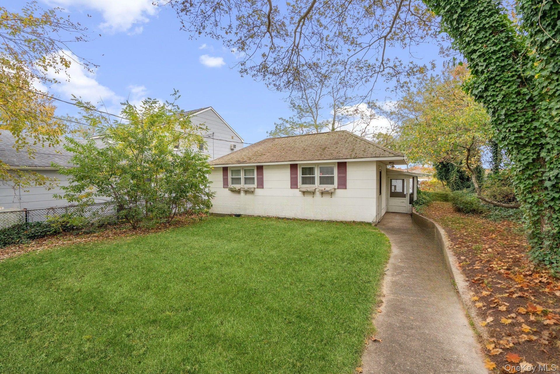 113 Overlook Drive, Mastic, NY 11950