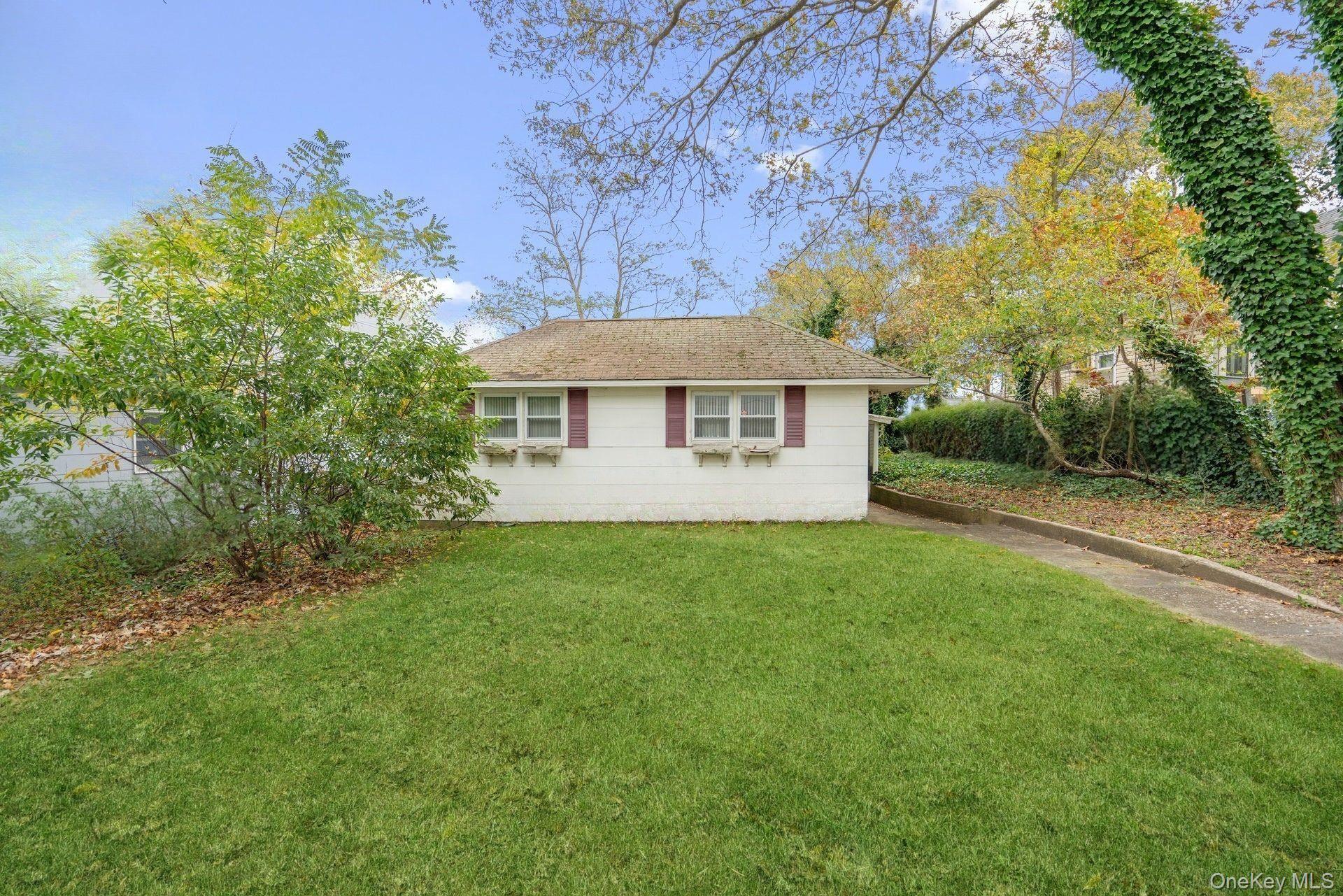 113 Overlook Drive, Mastic, NY 11950