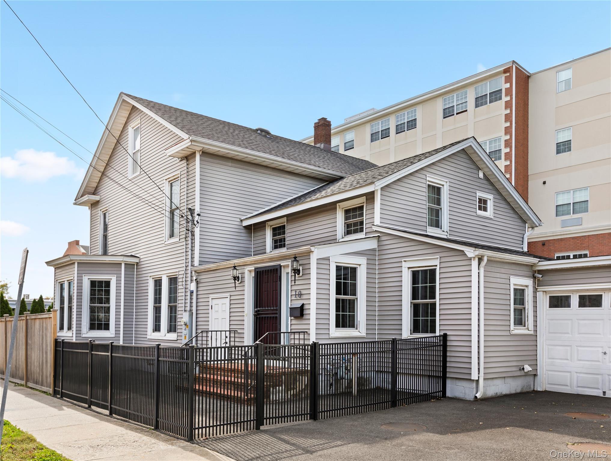 10 Maple Avenue, Patchogue, NY 11772