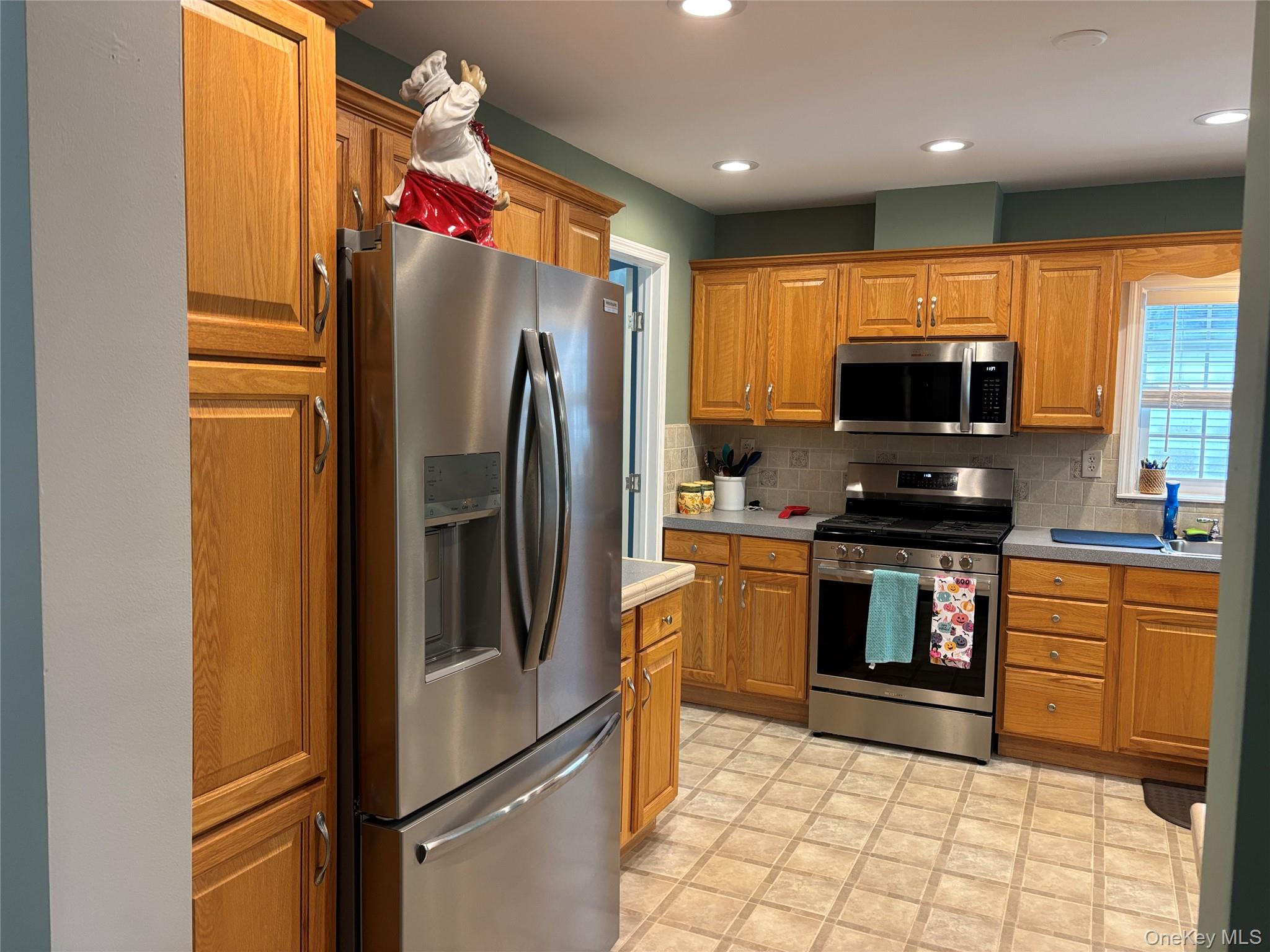 1661 Old Country Road # 506, Riverhead, NY 11901