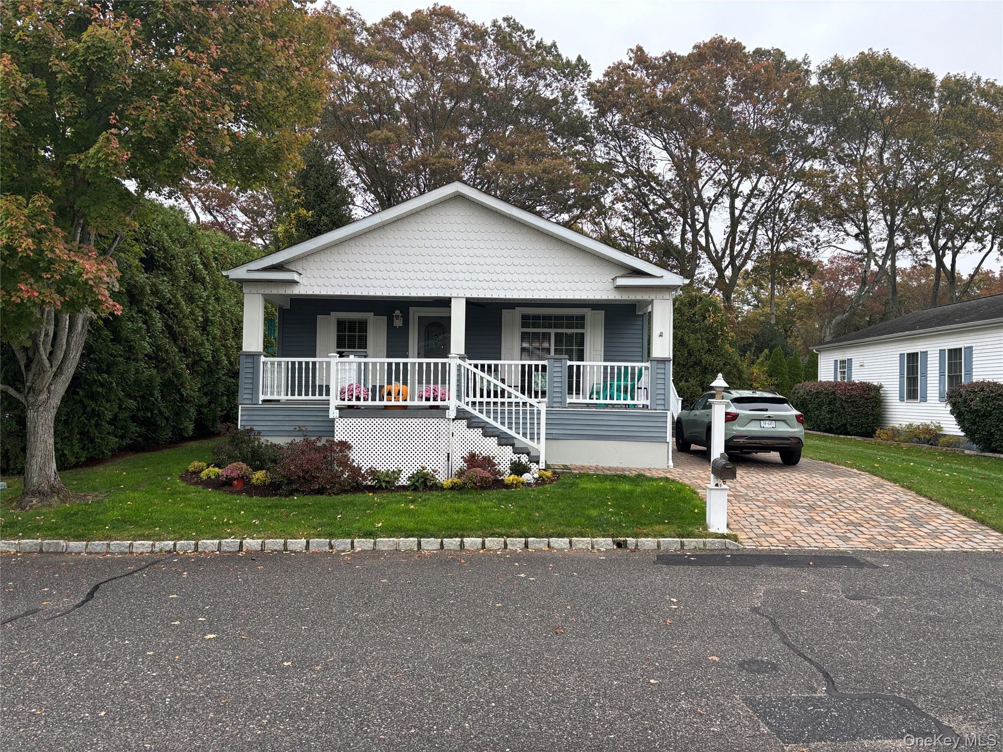 1661 Old Country Road # 506, Riverhead, NY 11901