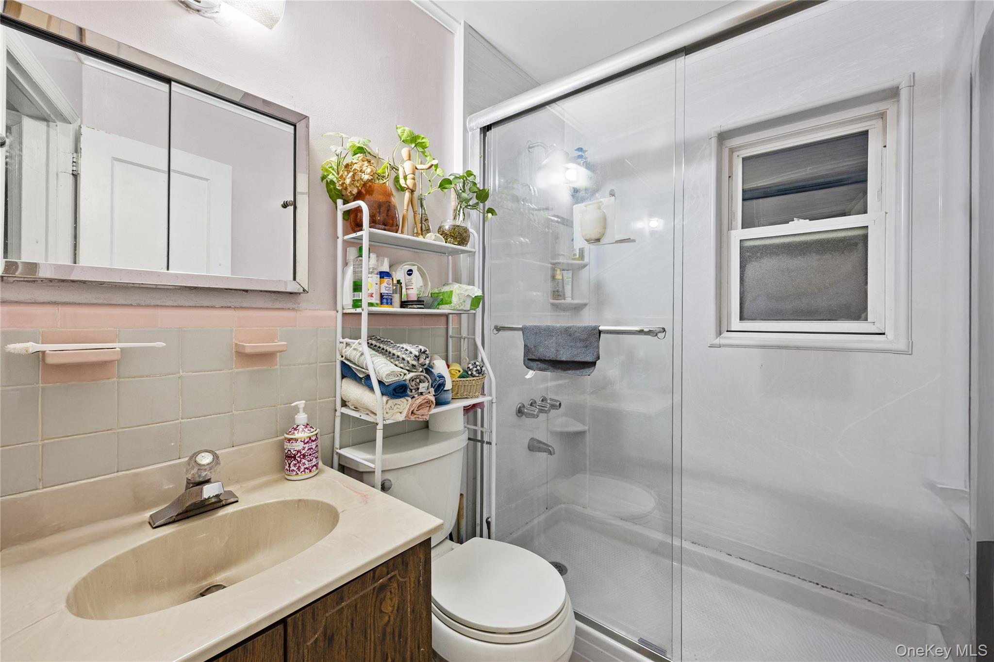 24612 86th Road, Bellerose, NY 11426